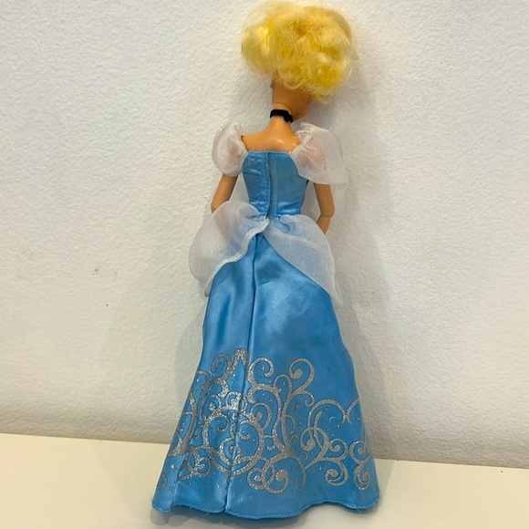Disney Store Cinderella Doll - Picture 4 of 5
